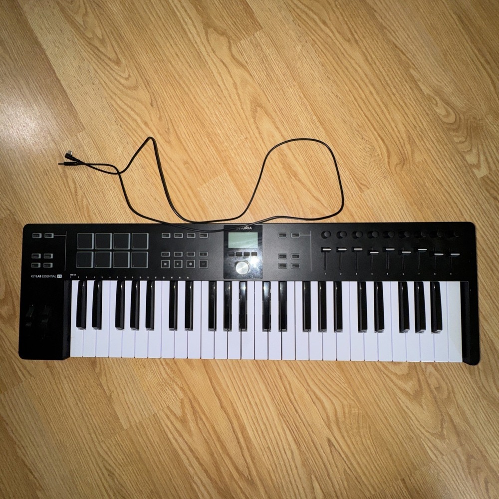 Arturia KeyLab Essential 49 mk3 MIDI Keyboard Controller Black